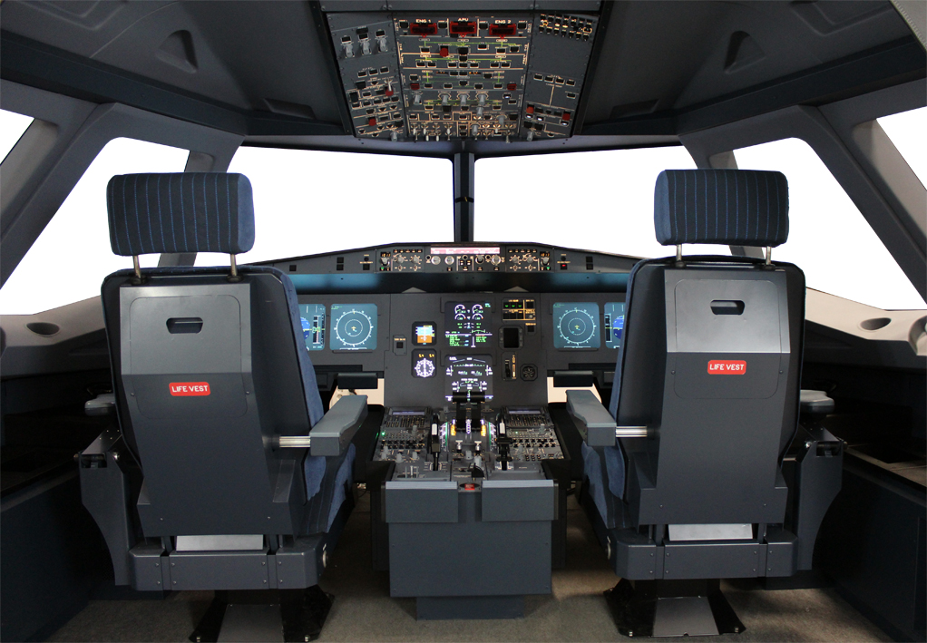 Full cockpit trainer with dual seats
